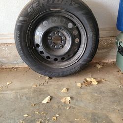 Sentry Touring 205/60R16