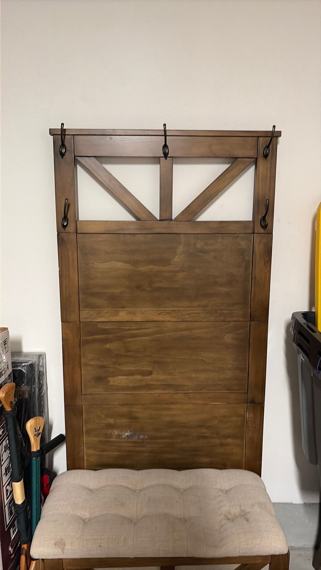 Storage/ coat rack