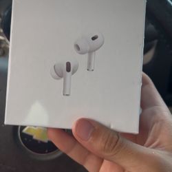 Airpods (2nd gen)
