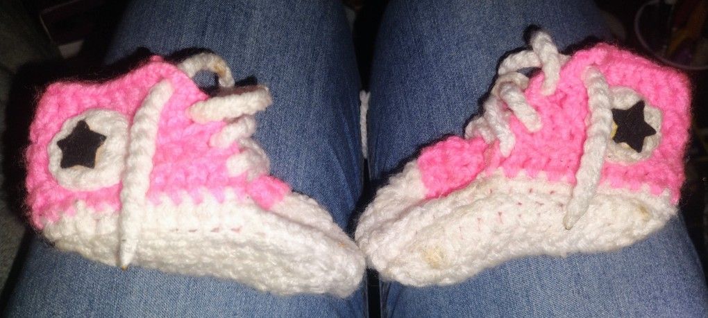 Handmade Knitted Converse