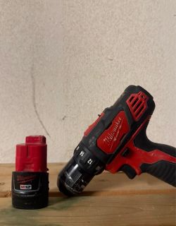 Milwaukee drill and battery