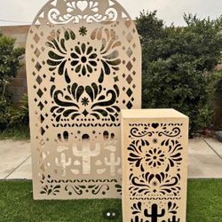 Backdrop & Cake Table