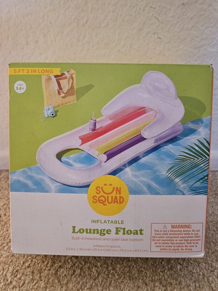 Lounge Float