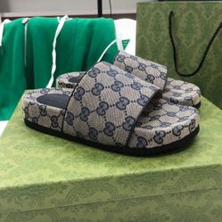 Gucci Slides 