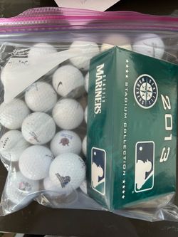 Logo golf balls