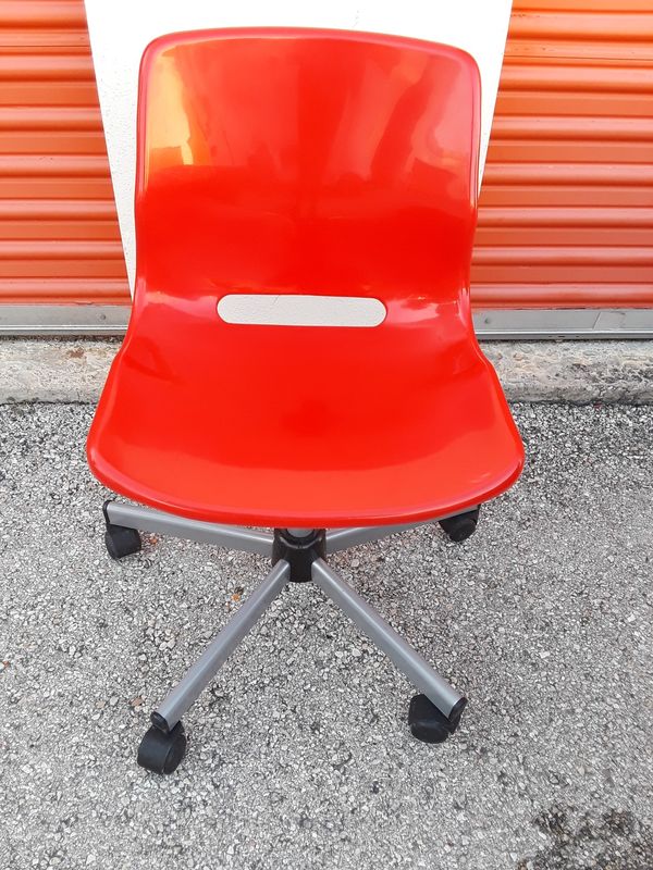 Red Ikea Snille Office Desk Chair For In Austin Tx Offerup