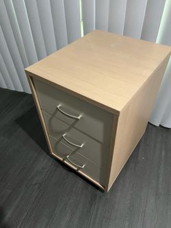 IKEA DRAWER with wheels