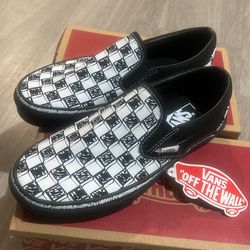 Vans For Kids Size 4
