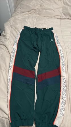 Skechers w pants M