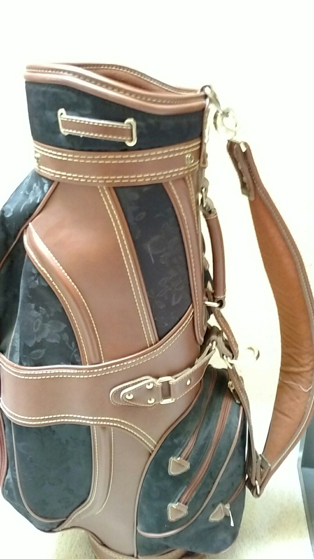 Woman's Cart golf bag