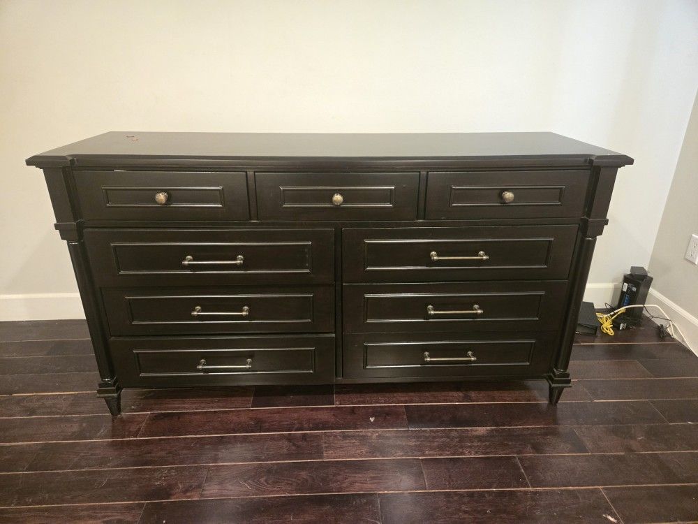 Bedroom Dresser 60" 9 Drawer