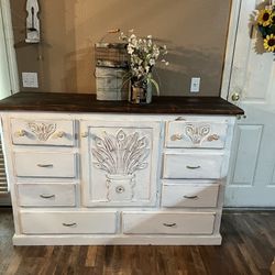 Dresser And Nightstand Set Please Read Post And See All Pictures 