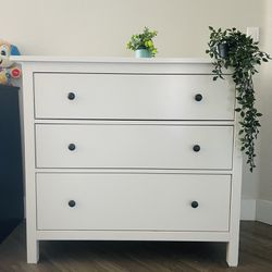 IKEA hemnes 3 Drawer Chest Or Dresser 