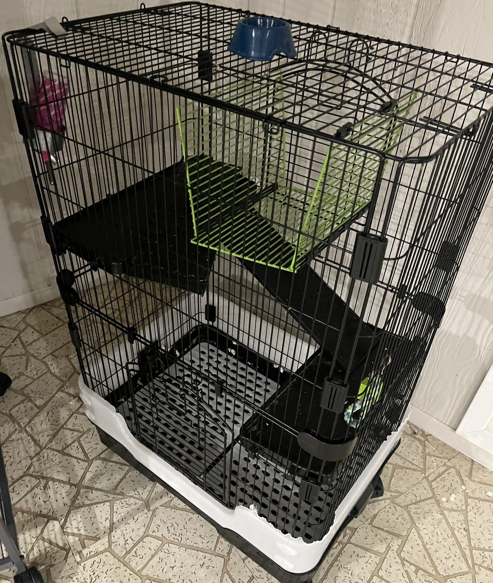 Small Pet Crate. Hamster , Rabbit, Rat, Guinea Pig, Ferret
