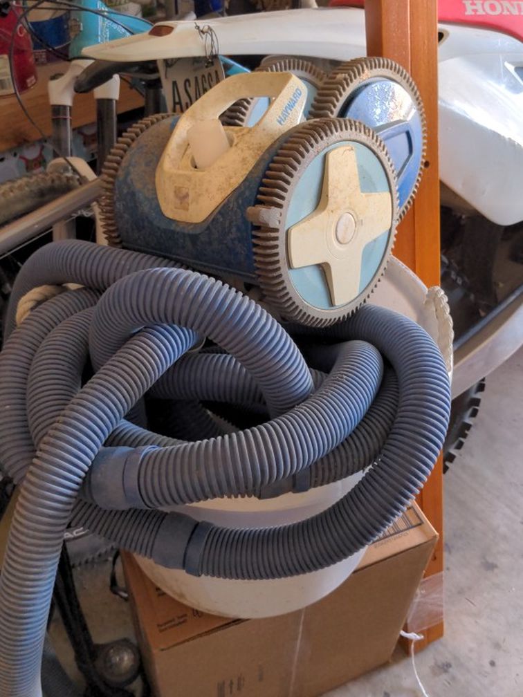 hayward-phoenix-pool-vacuum-and-hose-for-sale-in-chandler-az-offerup