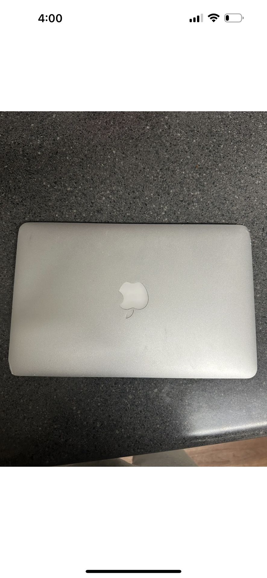 Apple MacBook Air (2015 Version) Great Condition