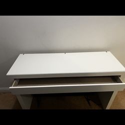 Vanity Desk With Glass