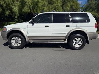 2000 Mitsubishi Montero Sport