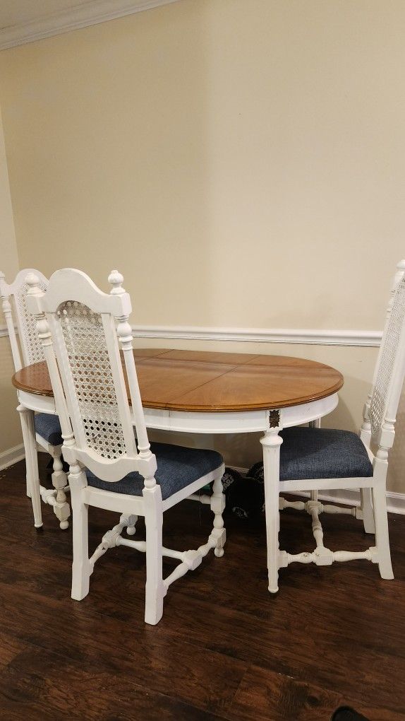 Kitchen Table Extendable 