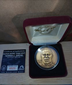 Terrell Davis Super Bowl XXXII MVP Bronze Mint-Coin