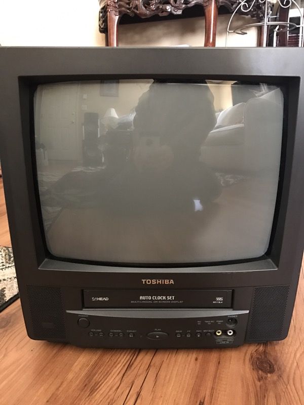 Toshiba Tv/VCR combo 13"