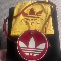Gucci Cross Body  New !