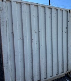 20 ft shipping container ($1,800 cash on delivery today)