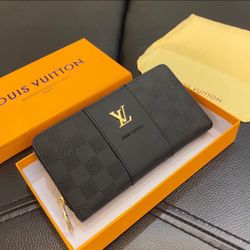 Unisex Louis Vuitton Zippy Vertical Wallet 