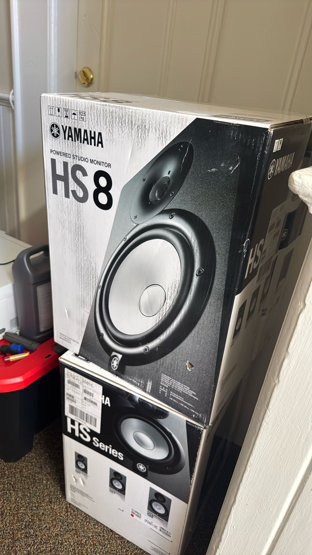 Yamaha Hs 8 Studio Speakers Monitors brand new Box never opened