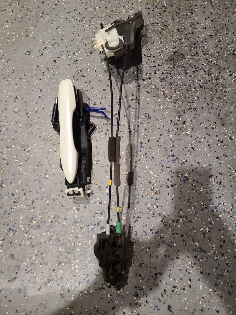 2016-2019 Toyota Prius Rear Right Passenger Side Door Lock Latch Actuator