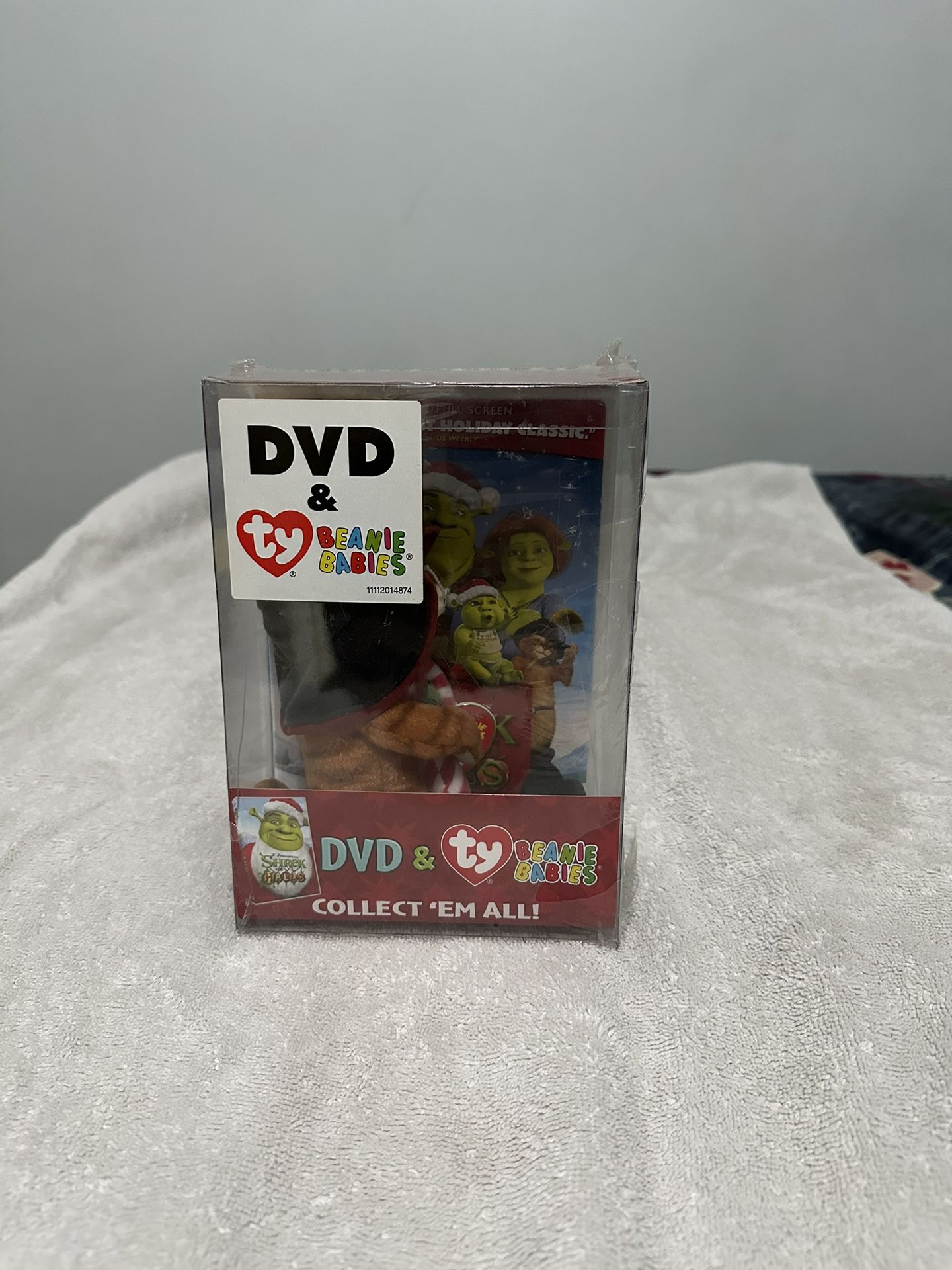 Shrek The Halls DVD & Beanie Babies 