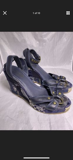 Coach Blue Denim Patchwork Kallista Wedge Sandal Sz 6M Pre-owned Patchwork. Condition is "Pre-owned" in good used shape see photos for condition. Shi