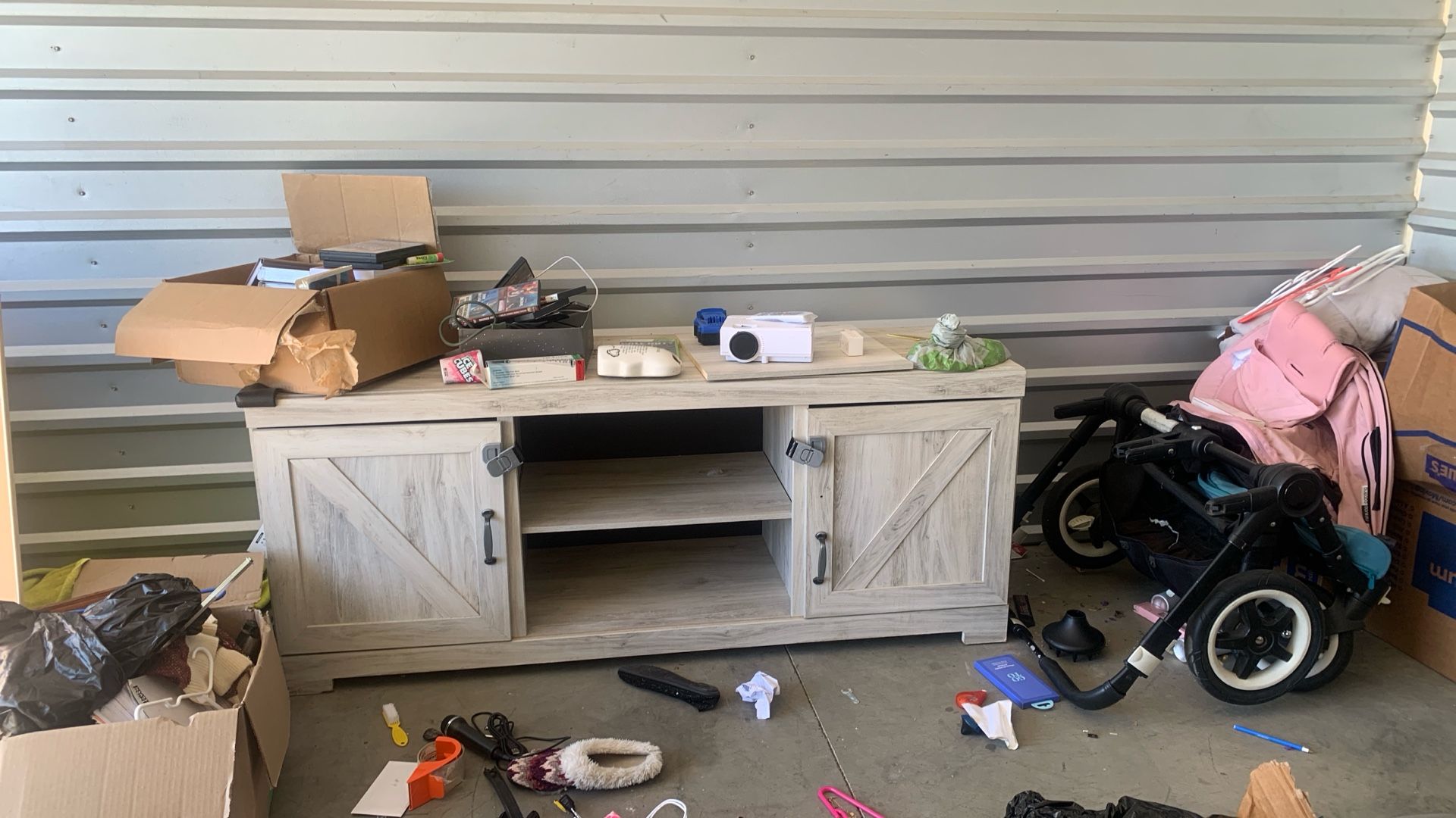 Entertainment Desk