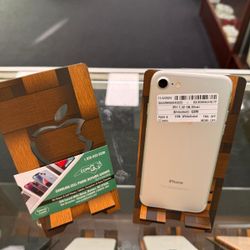 Iphone 7,32GB Excellent Condition Like New