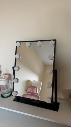 Vanity mirror