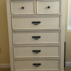 Dresser 5 Drawers 