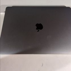 MacBook Pro 13'  Intel i7 2020