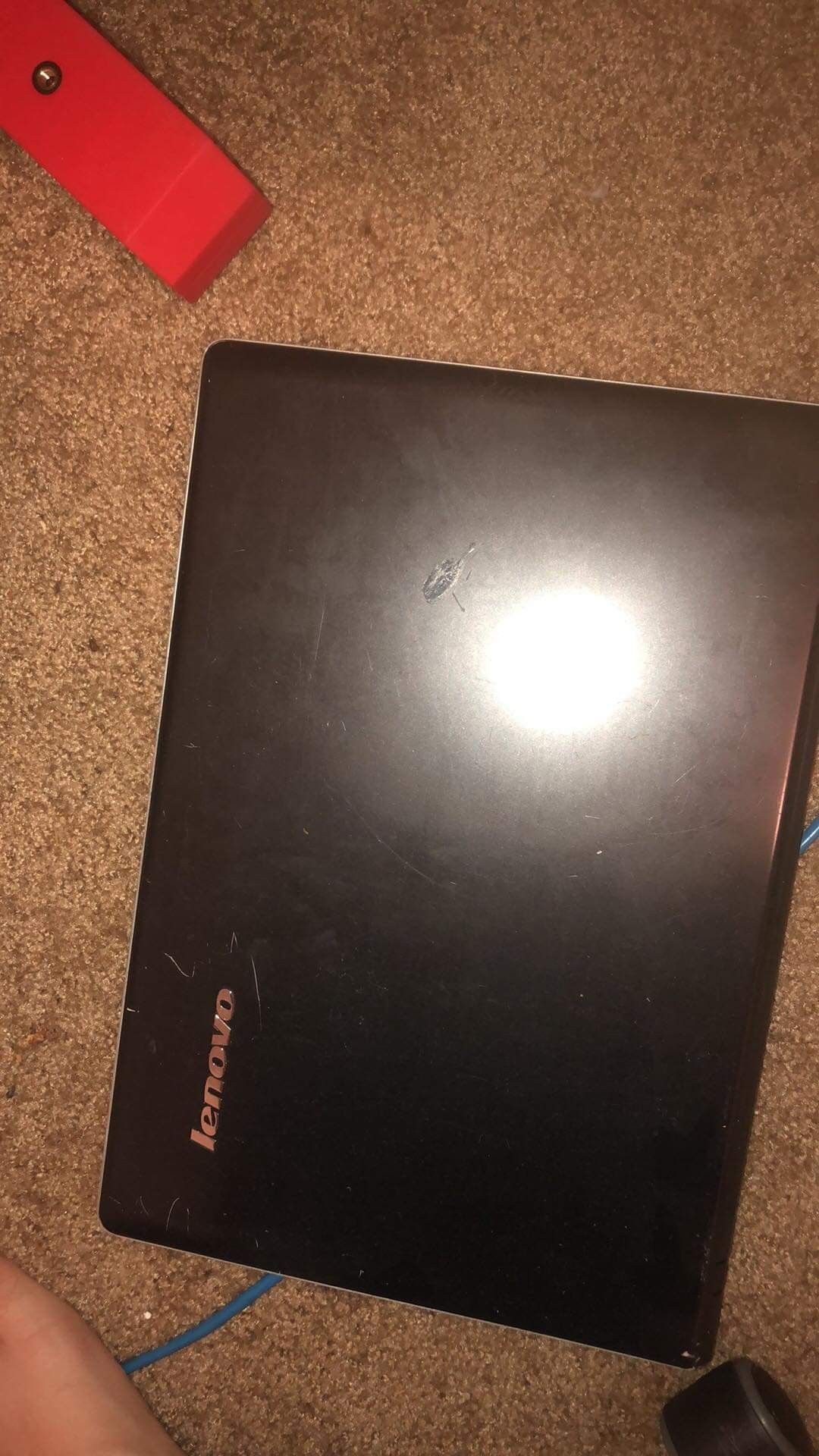 Lenovo IdeaPad 310, i3 6100U 2.3Ghz