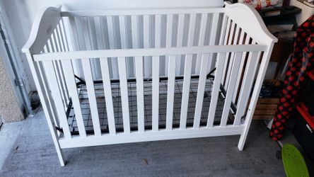 Gerber Cloud White Crib