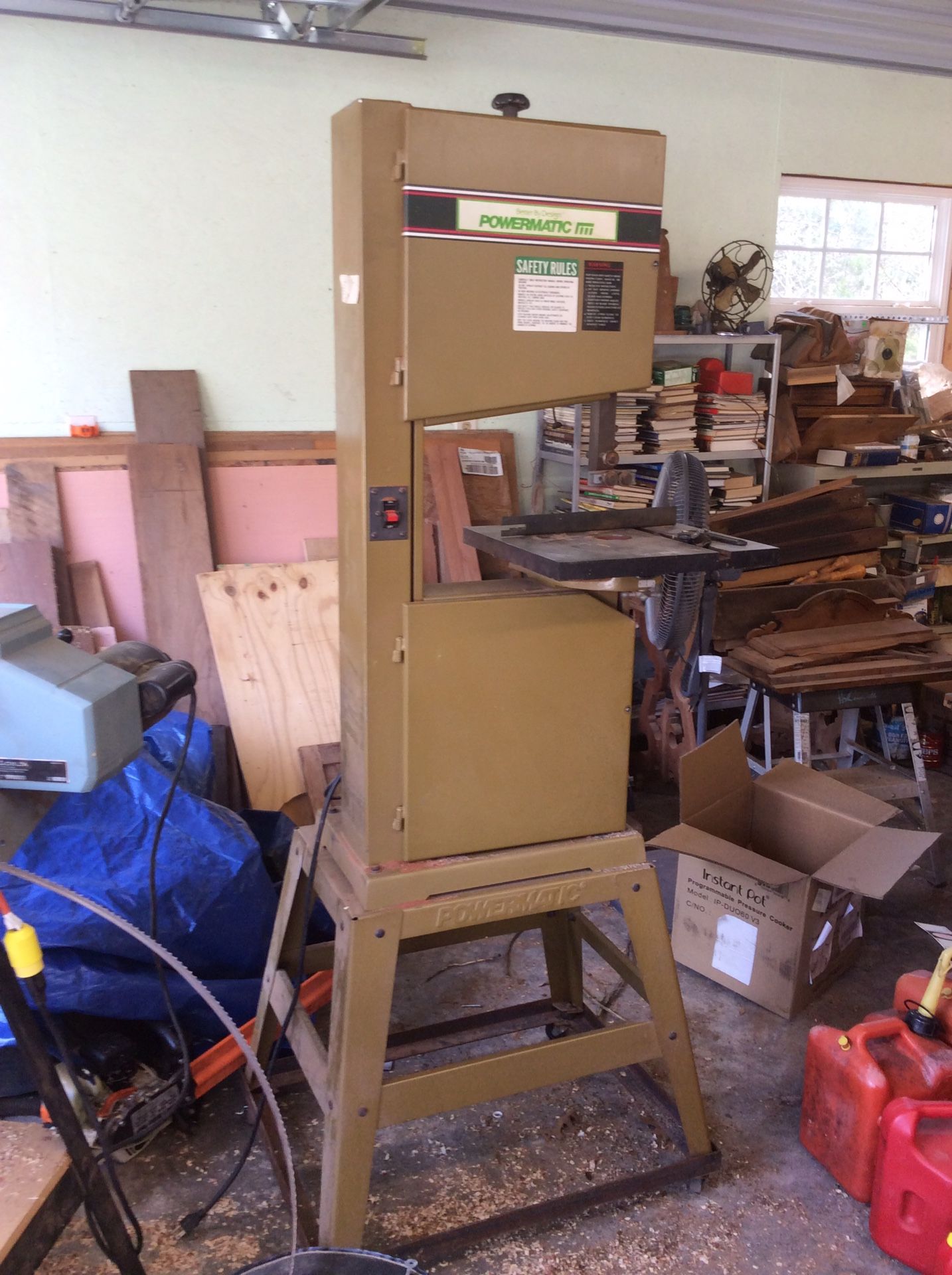 POWERMATIC 14" Band Saw ($400 firm) model 043