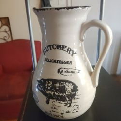 Farm Style Pitcher 