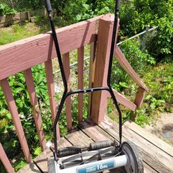 Manual 16' Push Lawn Mower 