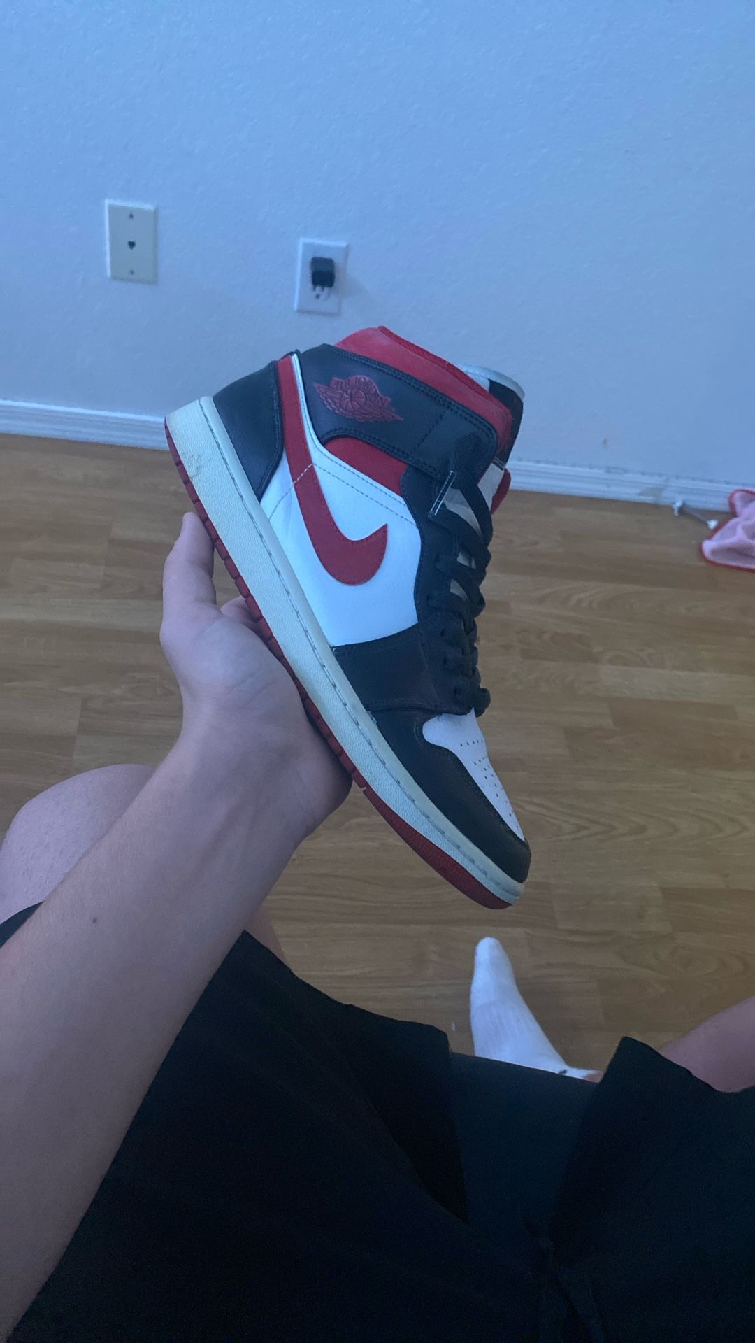 Jordan 1 Black Red White Size 10.5