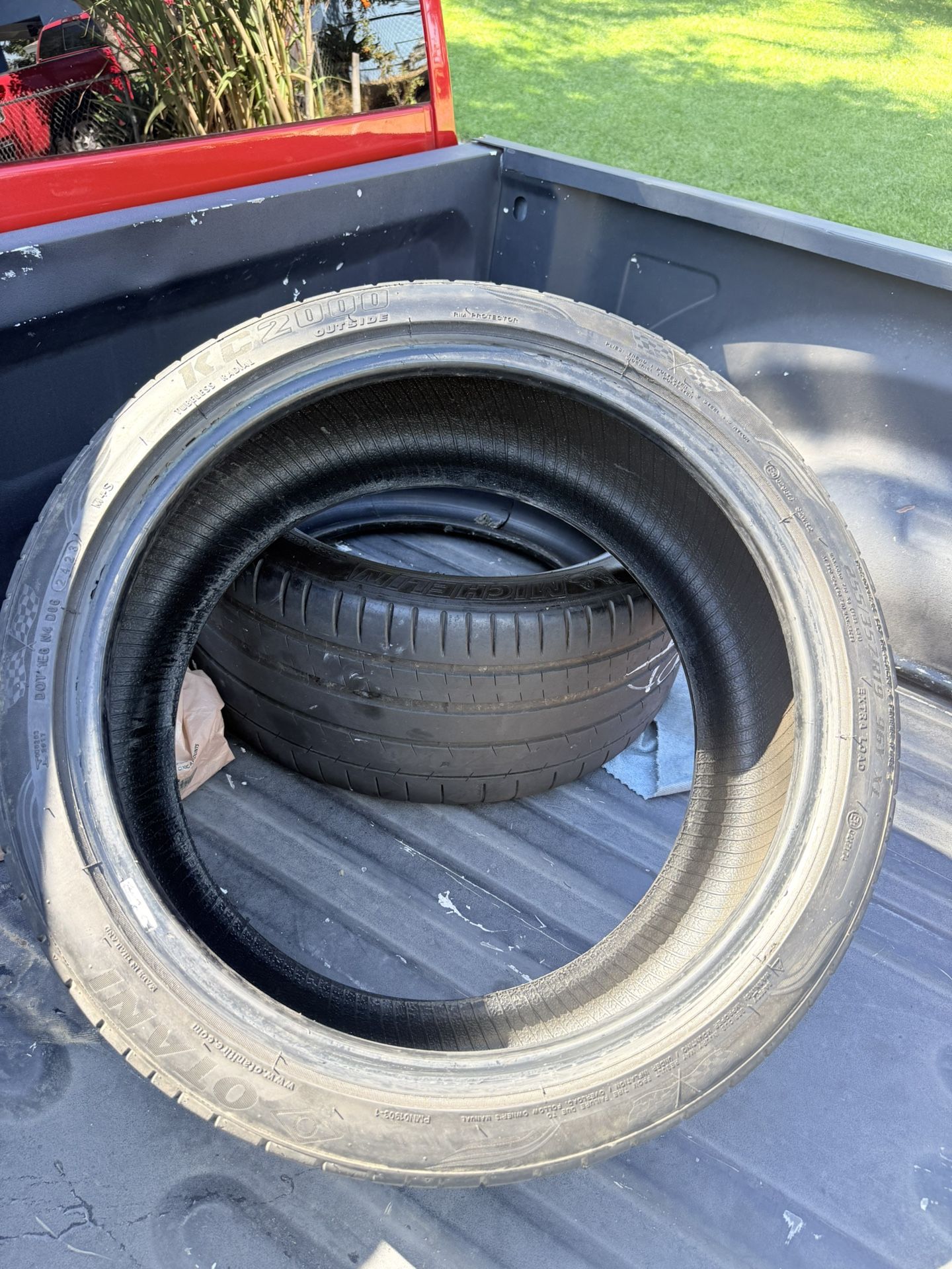 Tire 255 35 19 Otani KC 2000