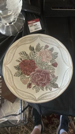 Vintage plates