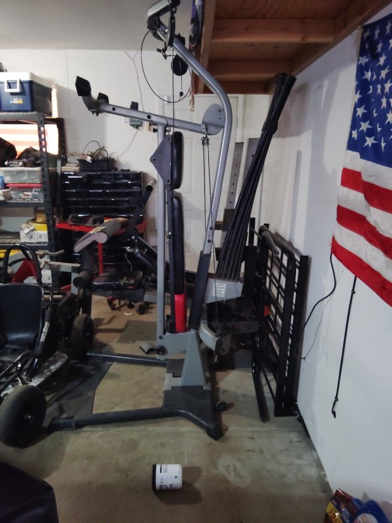 Bowflex And Other Work Out Stuff $125 