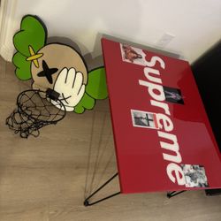 Table / Basketball Goal