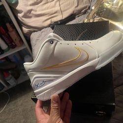 Kobe 4 Protro New Size 11M