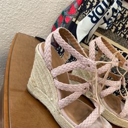 Ladies Wedges Size 9