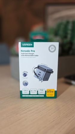 UGREEN 65W USB-C Charger with Retractable Cable - Laptop - IPad - IPhone - Android - Google